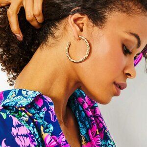 New Lilly Pulitzer Tropical Twist Gold Metallic Hoop Earrings w/ Dust Bag